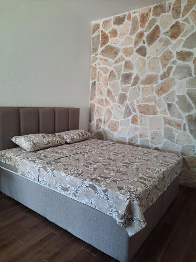 Apartments Kingfisher Virpazar Exterior foto